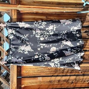 ⭐️Jessica Plus Black Floral Skirt